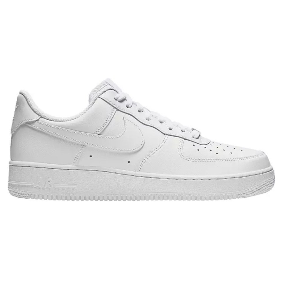 NIB! Nike Air Force 1 07- Men’s size 9